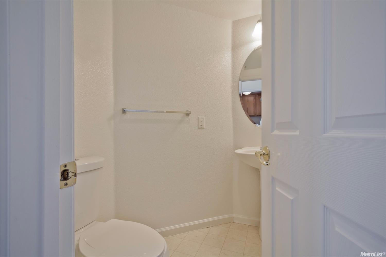 2233 Hearth Dr, Manteca, CA 95337 photo 9