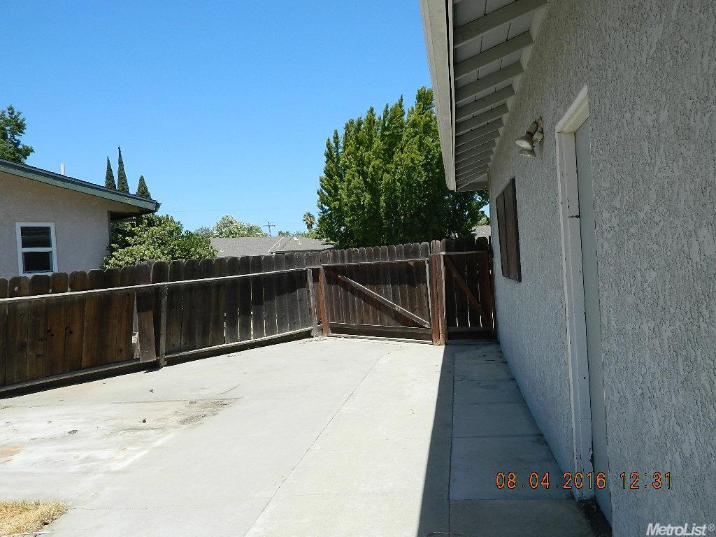 938 Van Ct, Ripon, CA 95366 photo 19