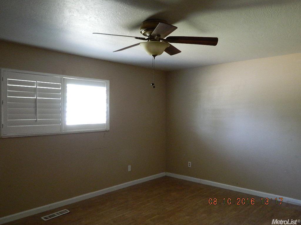 938 Van Ct, Ripon, CA 95366 photo 16