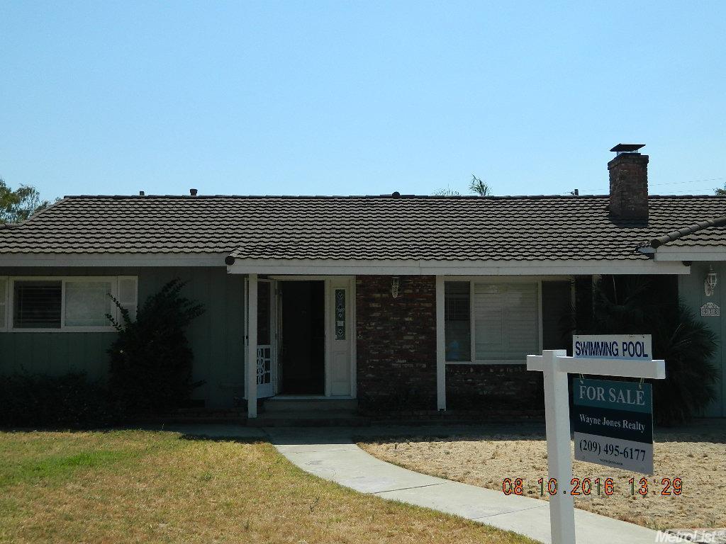 938 Van Ct, Ripon, CA 95366 photo 2