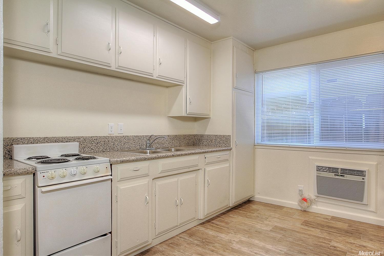 623 Tully Rd, Modesto, CA 95350 photo 14