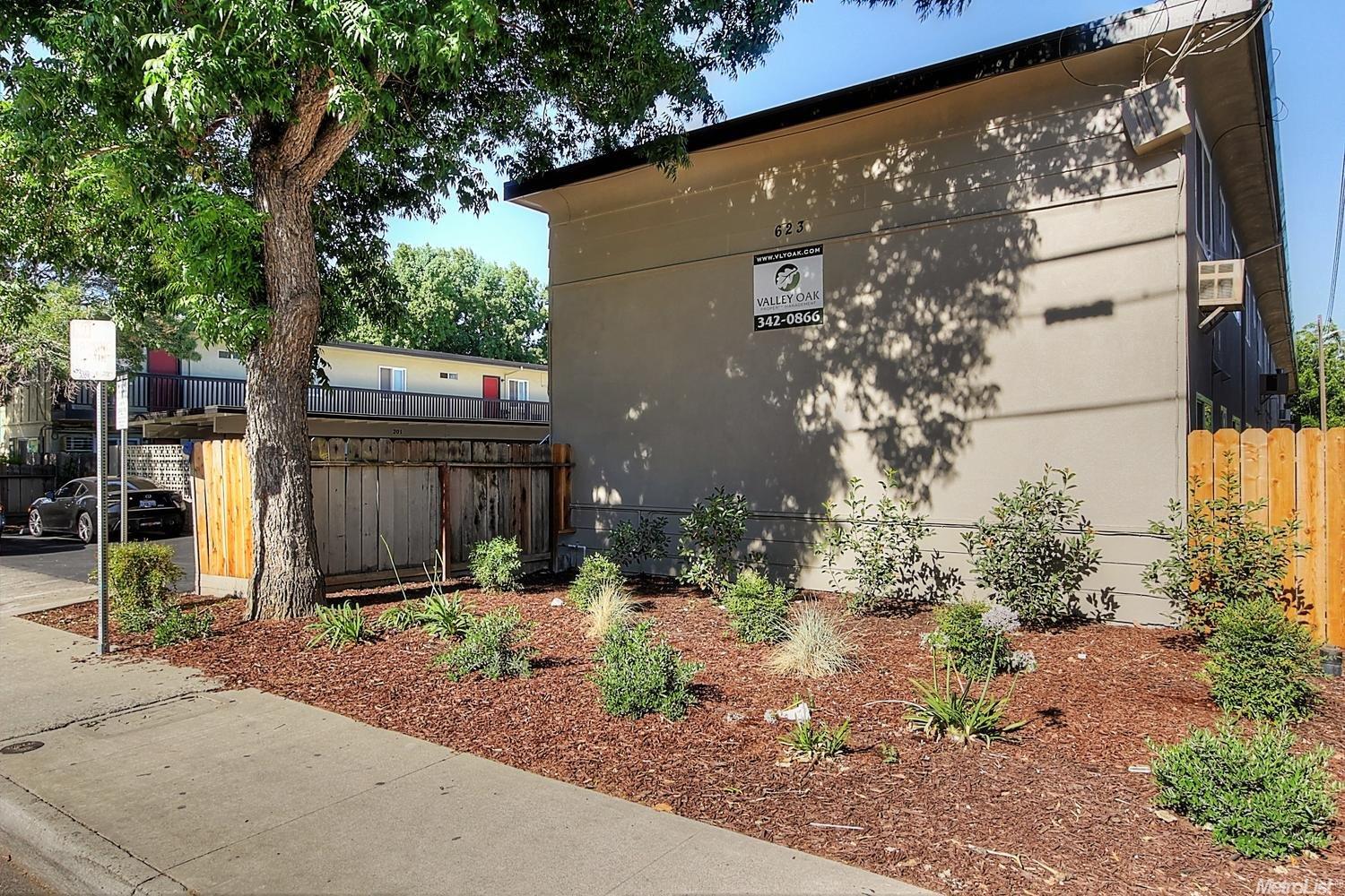 623 Tully Rd, Modesto, CA 95350 photo 3