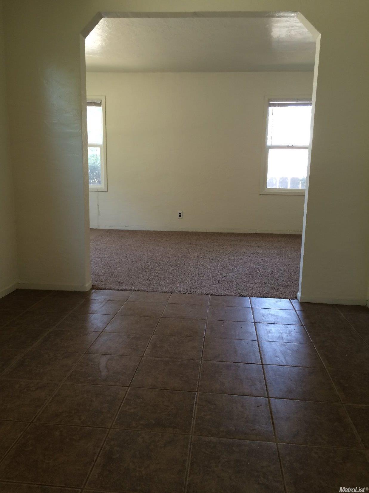 1320 F St, Livingston, CA 95334 photo 12