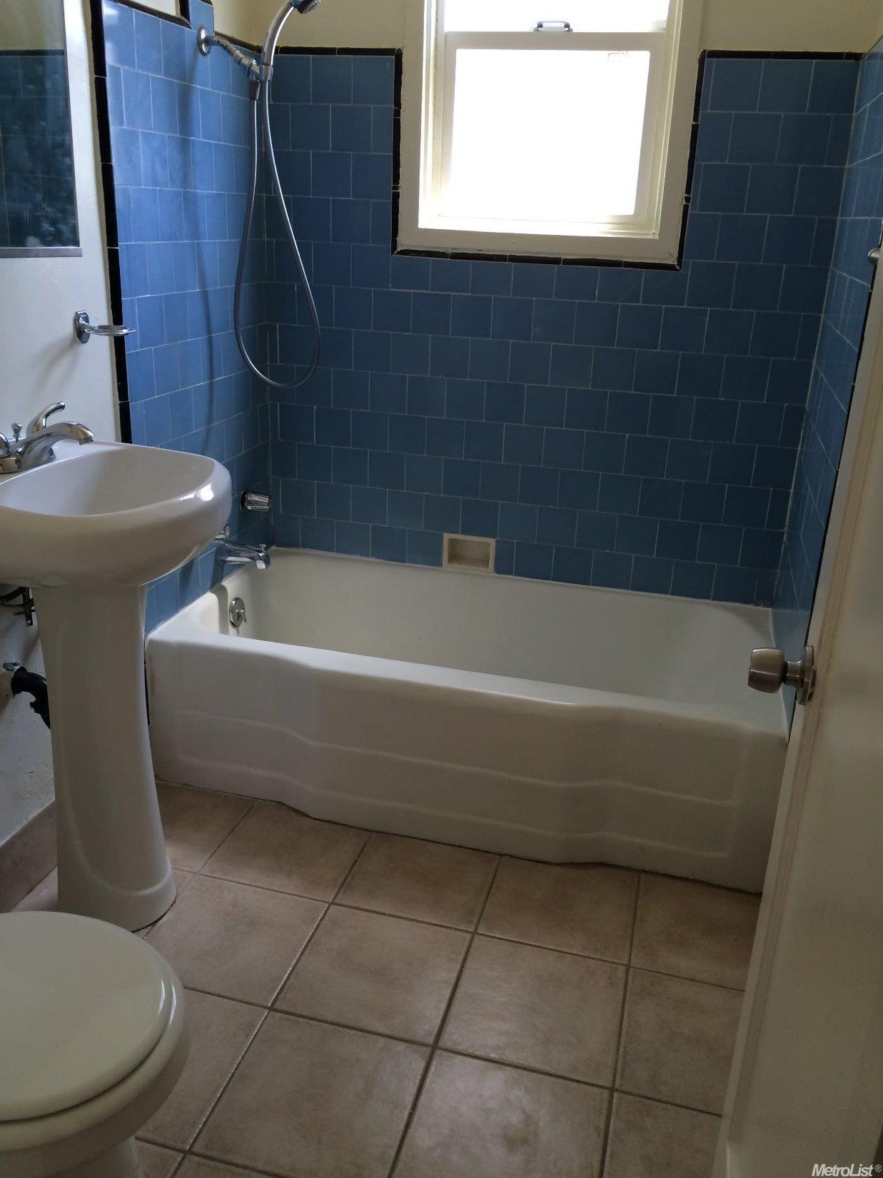 1320 F St, Livingston, CA 95334 photo 15