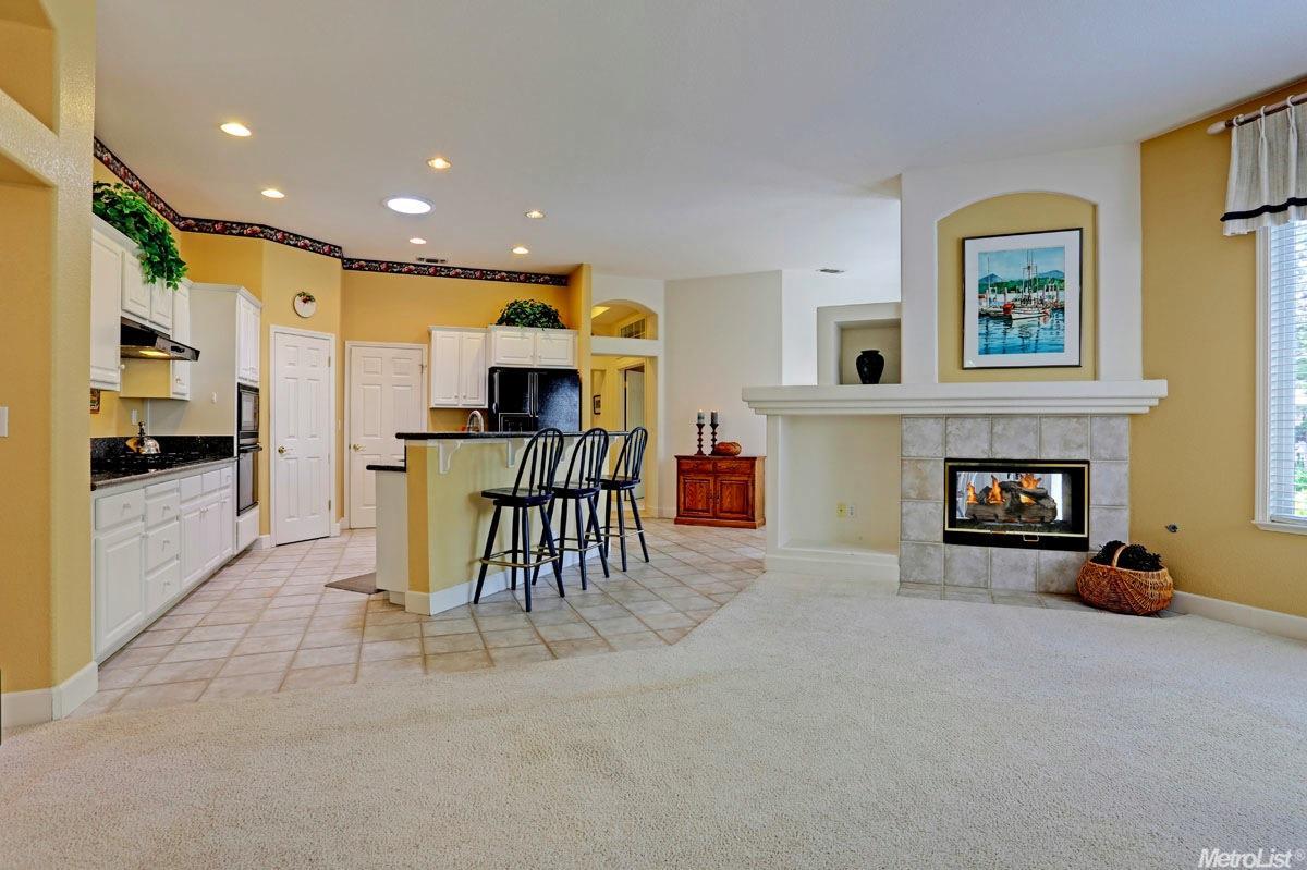 102 Blodgett Dr, Folsom, CA 95630 photo 9