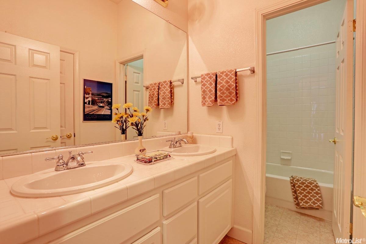 102 Blodgett Dr, Folsom, CA 95630 photo 20