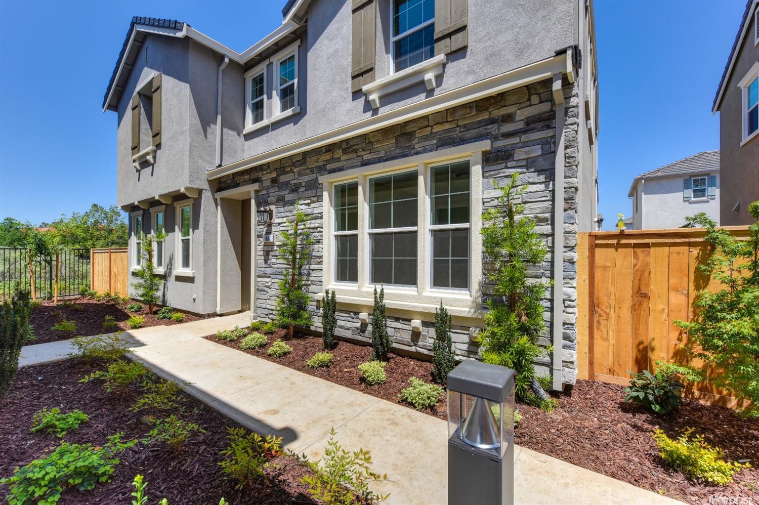 166 Colner Cir, Folsom, CA 95630 photo 1
