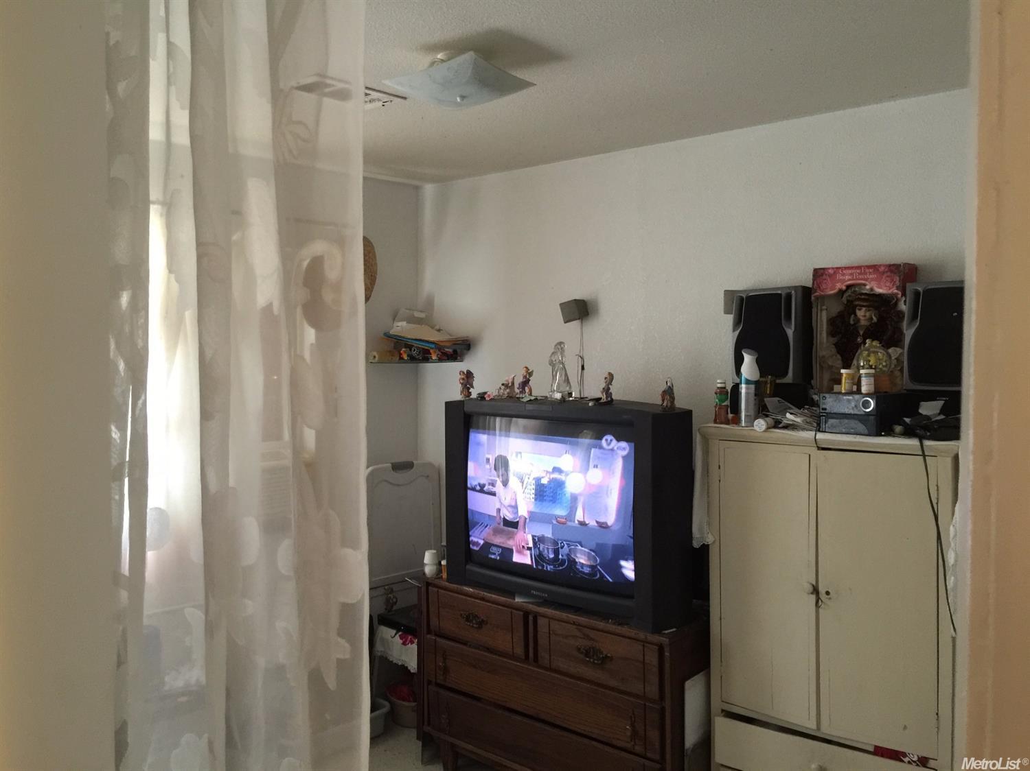 1115 Canal St, Merced, CA 95341 photo 5