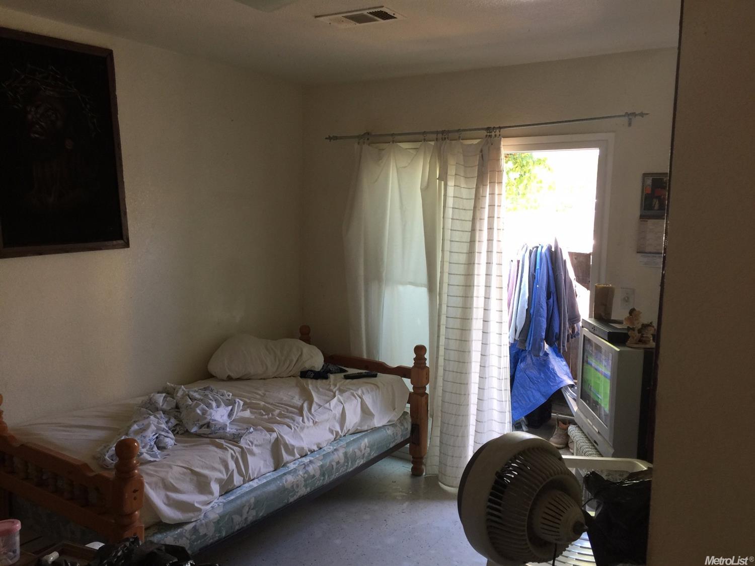 1115 Canal St, Merced, CA 95341 photo 4