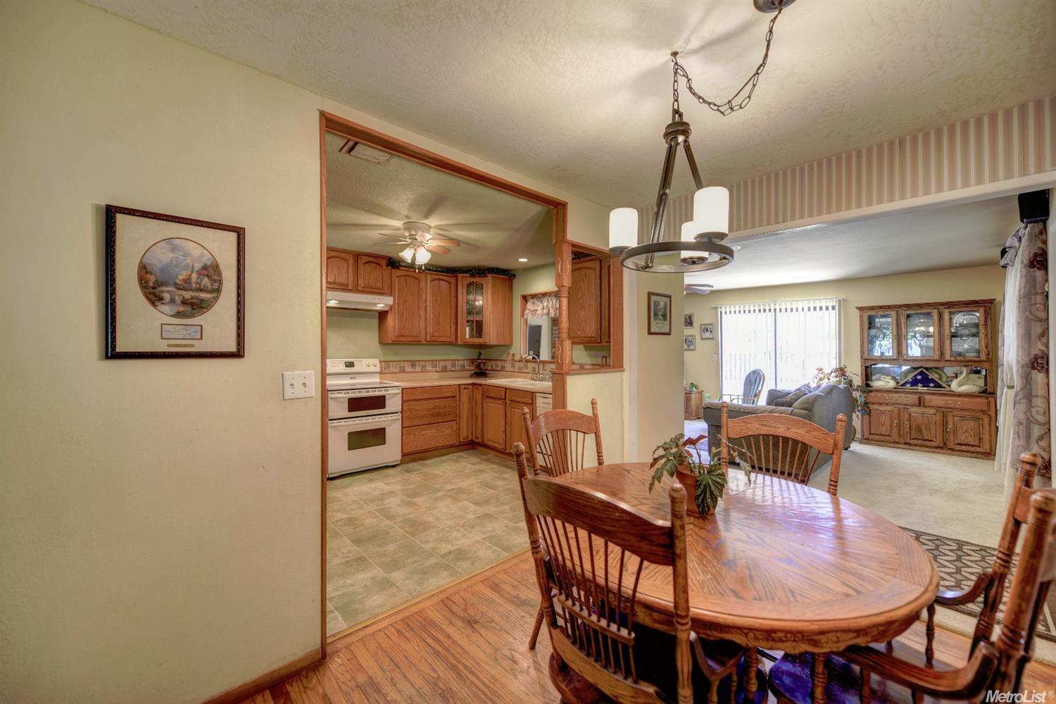 3334 Garfield Ave, Carmichael, CA 95608 photo 7
