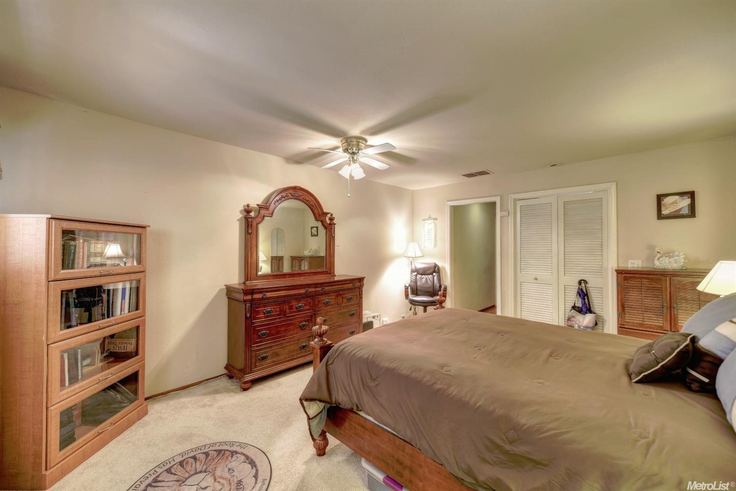 3334 Garfield Ave, Carmichael, CA 95608 photo 17