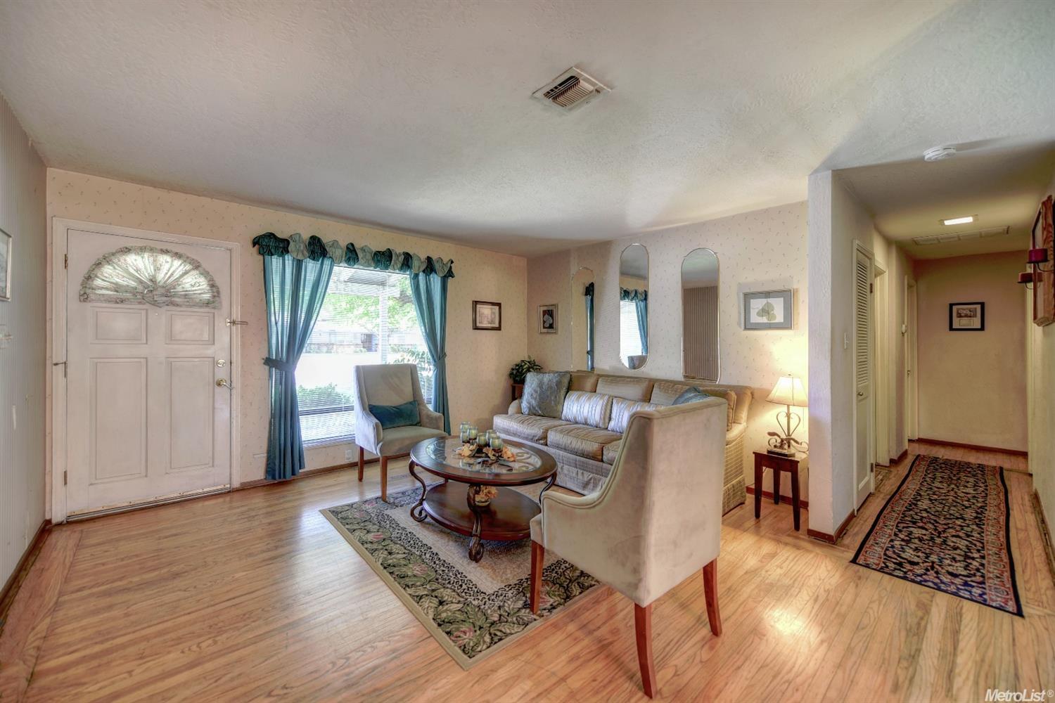 3334 Garfield Ave, Carmichael, CA 95608 photo 4