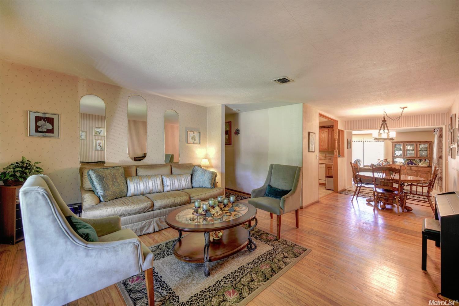 3334 Garfield Ave, Carmichael, CA 95608 photo 5