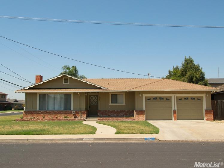 8265 Cypress St, Hilmar, CA 95324 photo 1