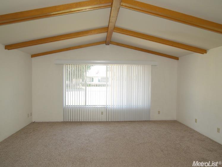 8265 Cypress St, Hilmar, CA 95324 photo 3