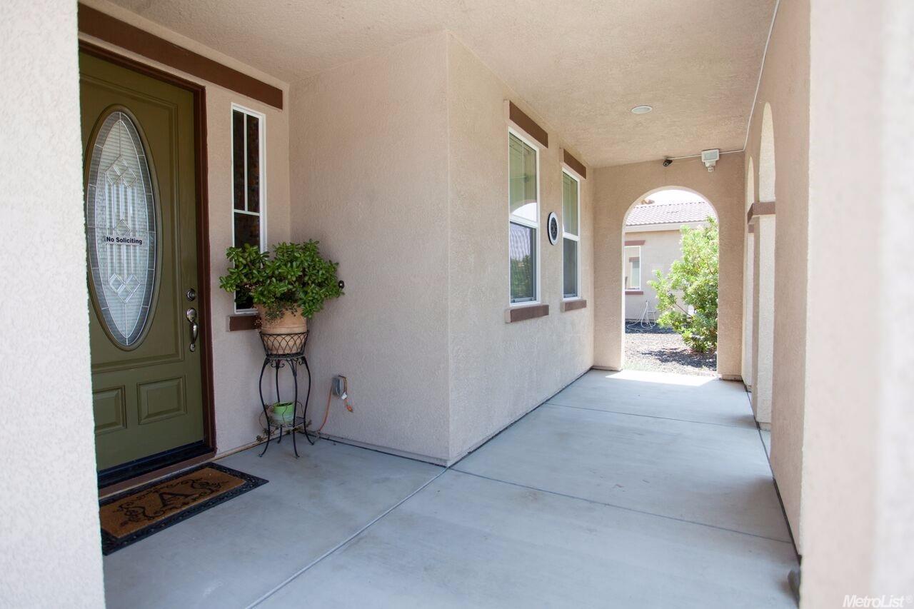 15964 Old Glory Way, Lathrop, CA 95330 photo 2