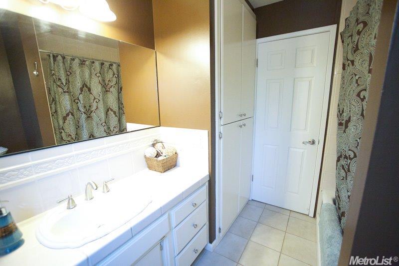 1305 Nina Ct, Modesto, CA 95355 photo 17