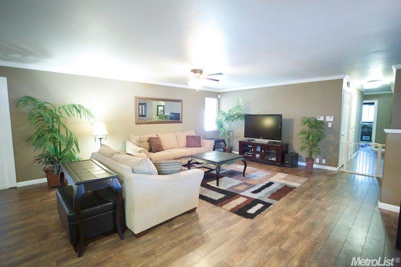 1305 Nina Ct, Modesto, CA 95355 photo 3