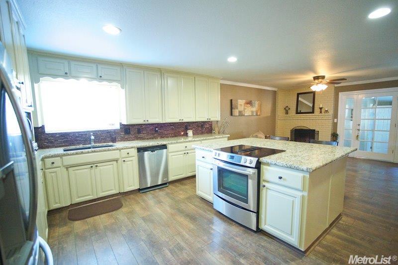 1305 Nina Ct, Modesto, CA 95355 photo 8