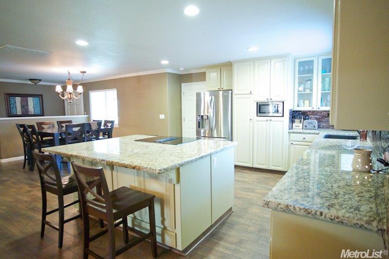 1305 Nina Ct, Modesto, CA 95355 photo 6