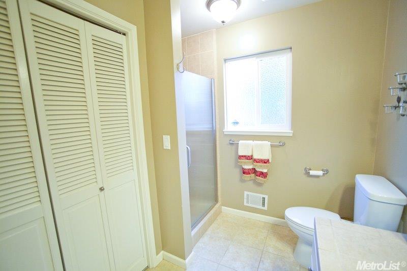 1305 Nina Ct, Modesto, CA 95355 photo 13