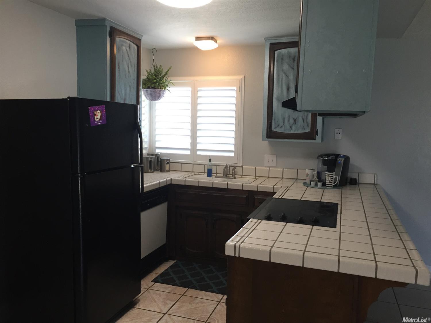 121 Mulberry Cir, Lodi, CA 95240 photo 8