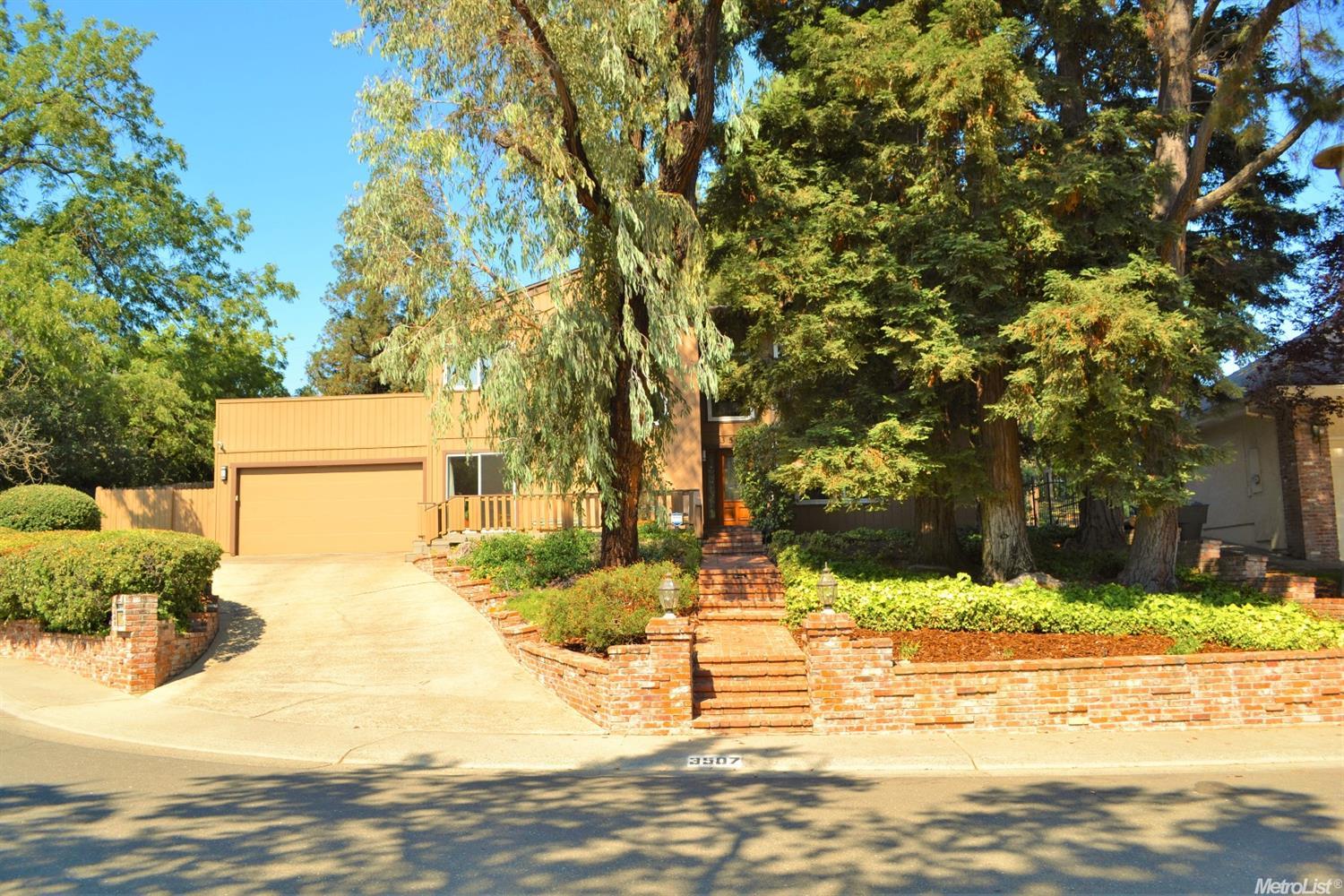 3507 Bluff Ct, Carmichael, CA 95608 photo 2