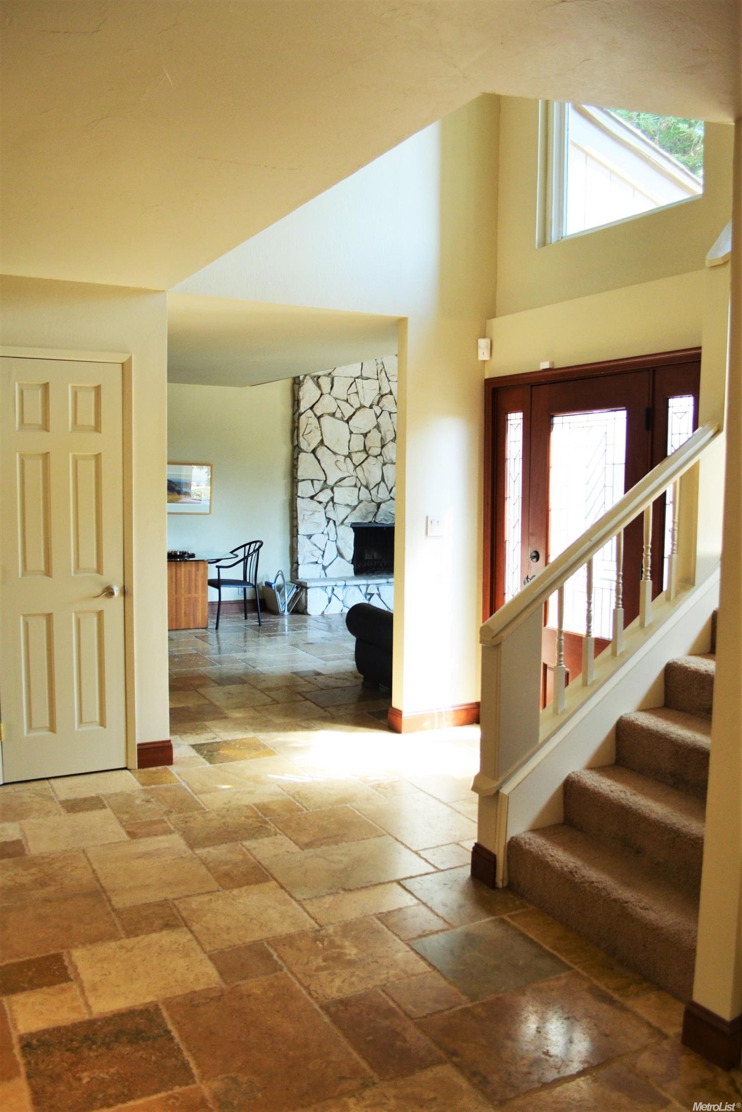 3507 Bluff Ct, Carmichael, CA 95608 photo 4