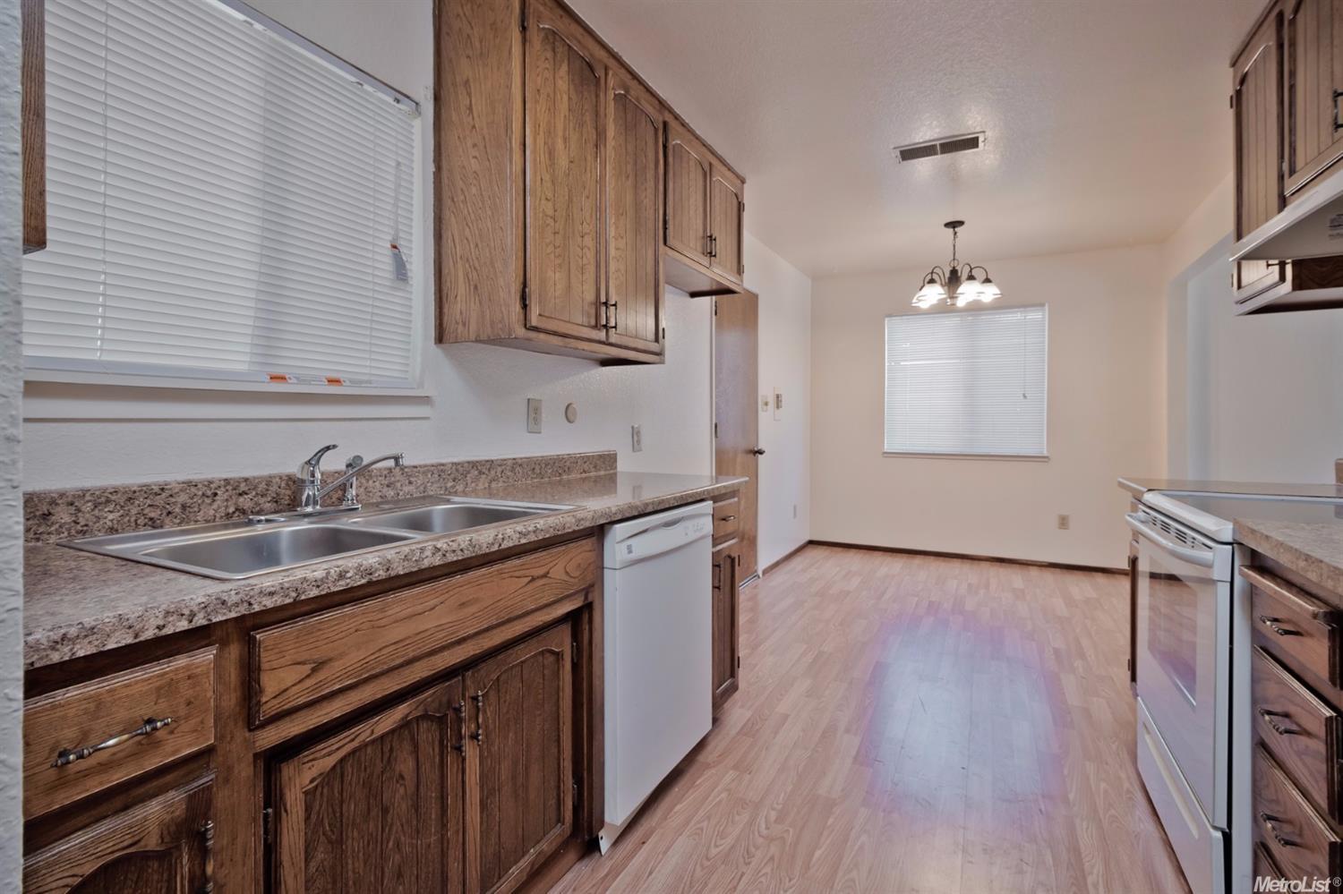 3716 Carver Rd, Modesto, CA 95356 photo 4
