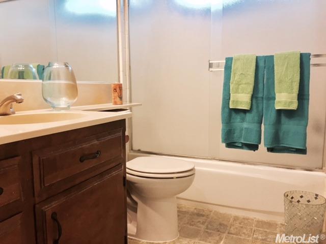 1257 Windsor Pl, Manteca, CA 95336 photo 19