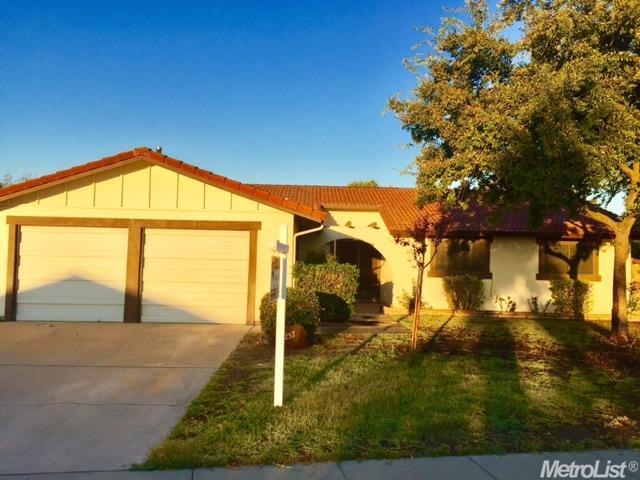 1257 Windsor Pl, Manteca, CA 95336 photo 1