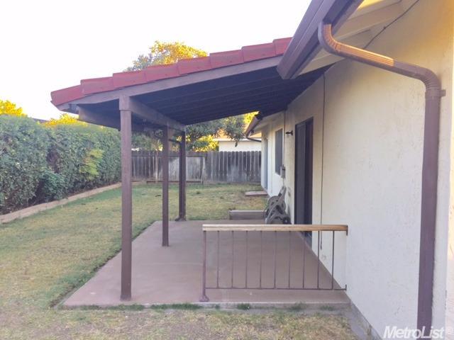 1257 Windsor Pl, Manteca, CA 95336 photo 23