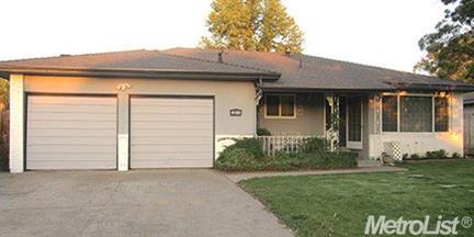388 N Powers Ave, Manteca, CA 95336 photo 1