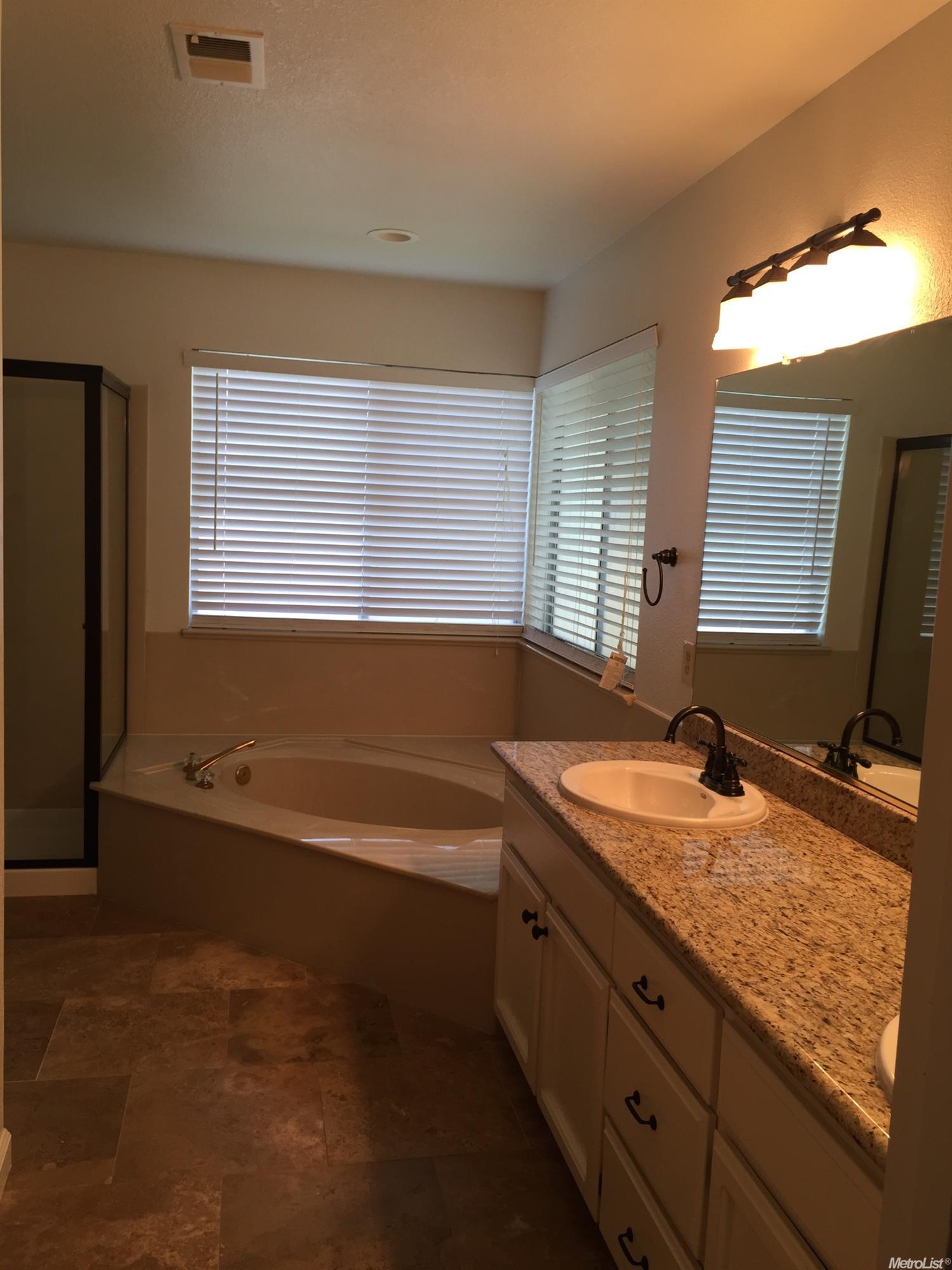 861 Lassen Ct, Tracy, CA 95376 photo 8