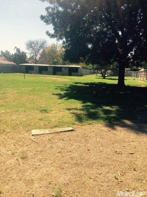 601 Leon, Modesto, CA 95351 photo 9