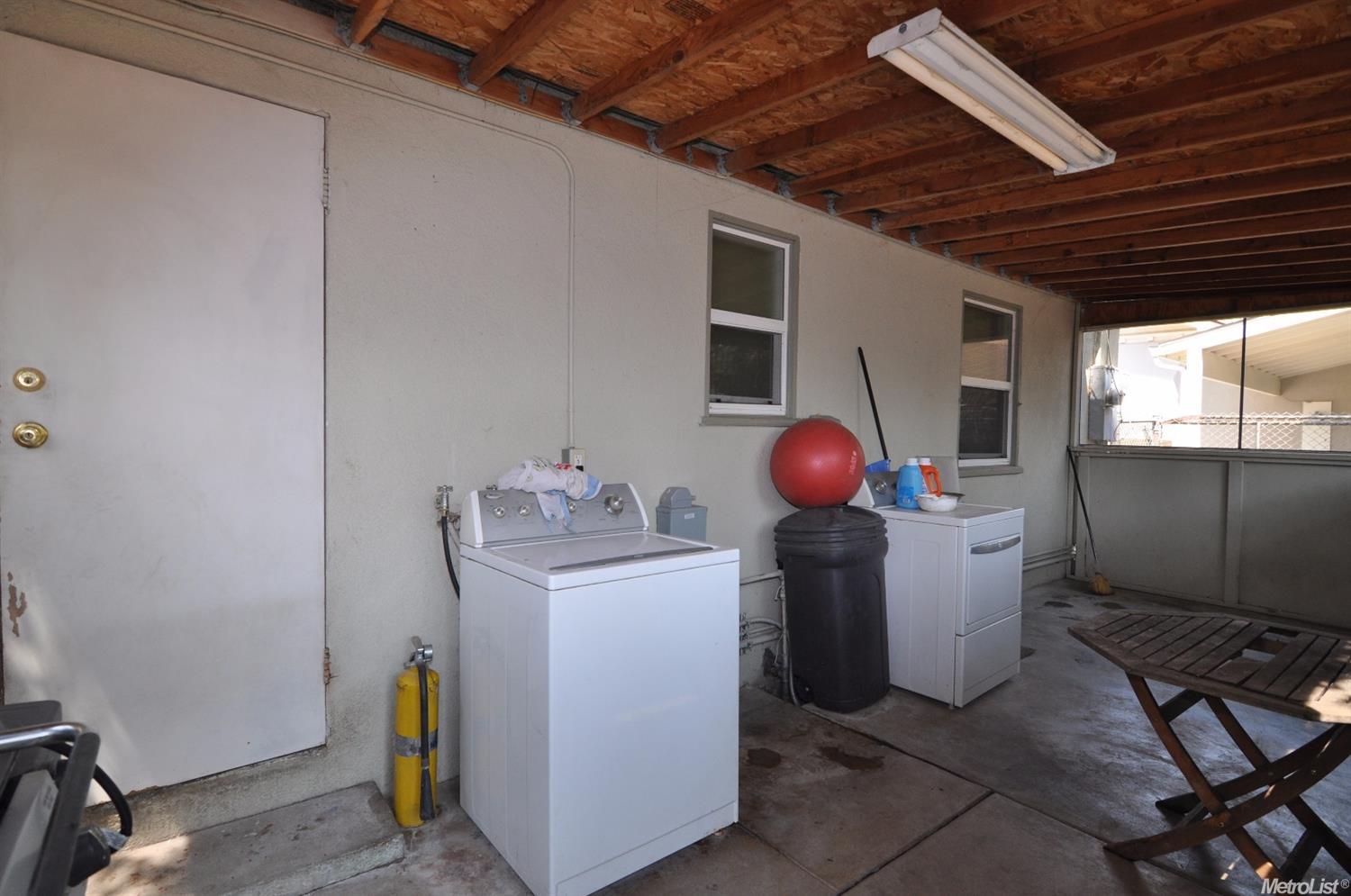 942 E Main St, Turlock, CA 95380 photo 12