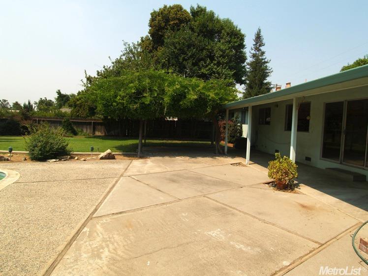 1900 Michel Ave, Modesto, CA 95358 photo 21