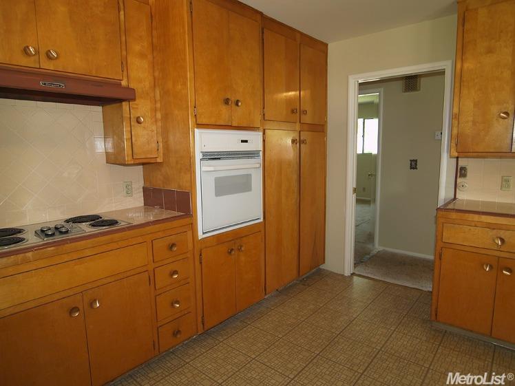 1900 Michel Ave, Modesto, CA 95358 photo 13