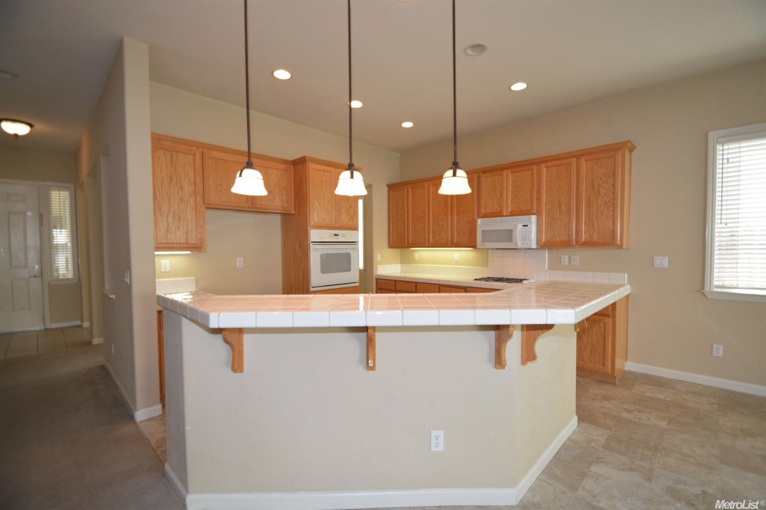 3021 Knightsbridge Ct, Modesto, CA 95355 photo 8