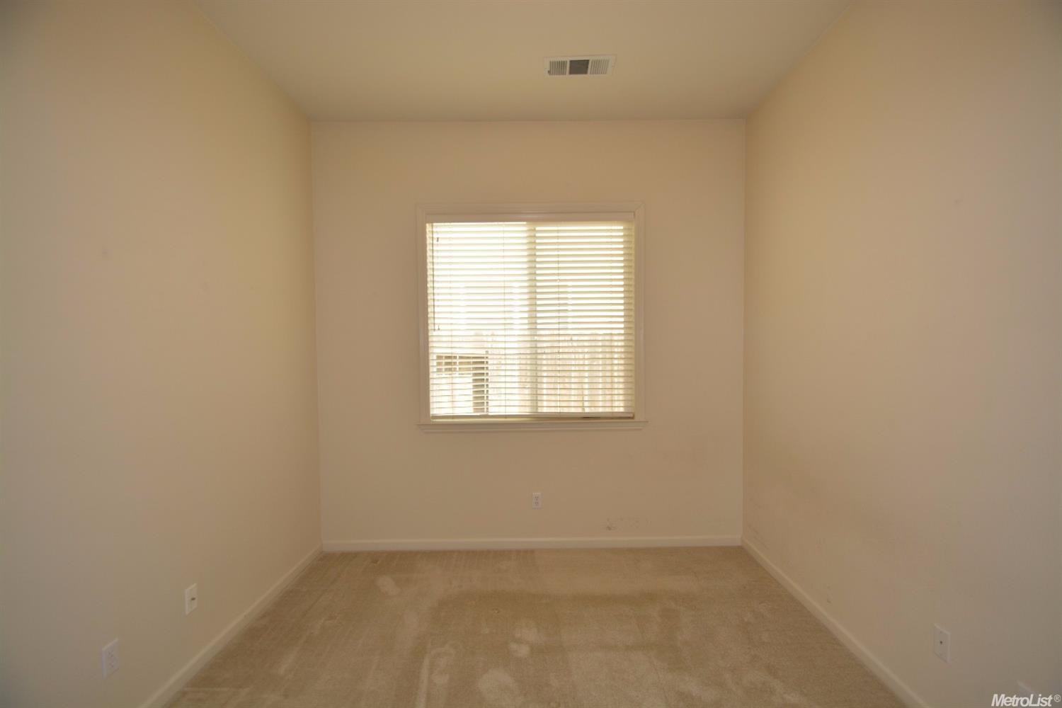 3021 Knightsbridge Ct, Modesto, CA 95355 photo 14