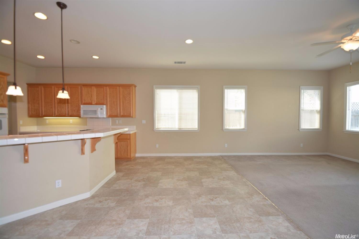 3021 Knightsbridge Ct, Modesto, CA 95355 photo 9