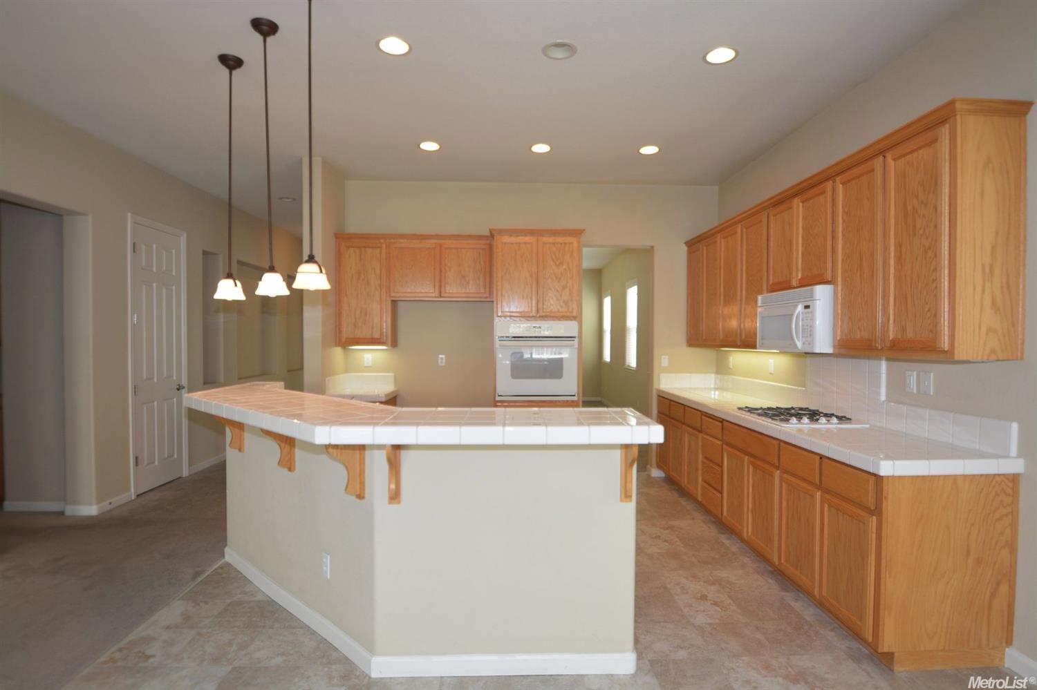 3021 Knightsbridge Ct, Modesto, CA 95355 photo 7