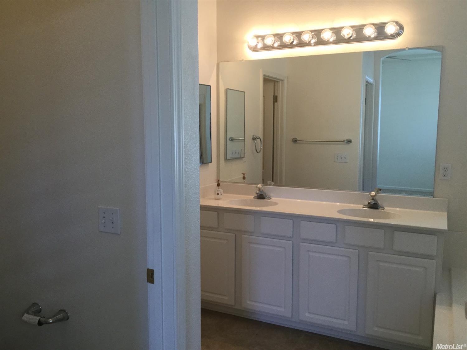 2404 Brandy Ct, Modesto, CA 95355 photo 8