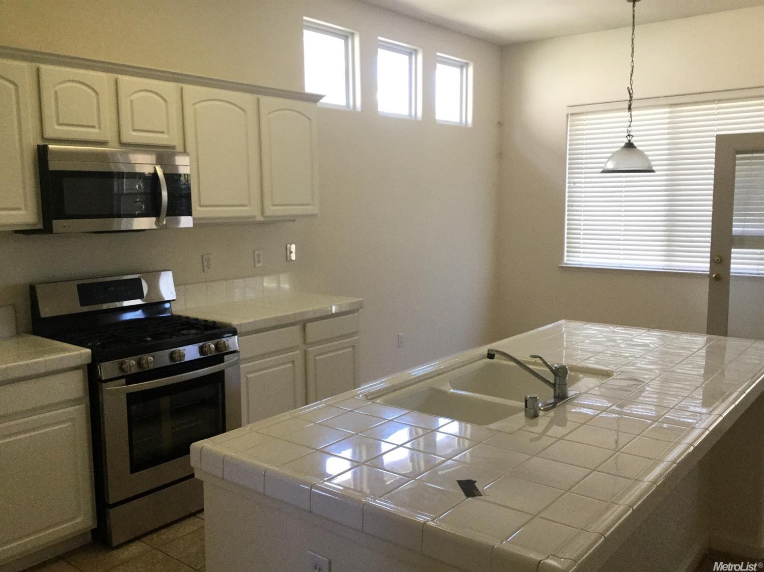 2404 Brandy Ct, Modesto, CA 95355 photo 6