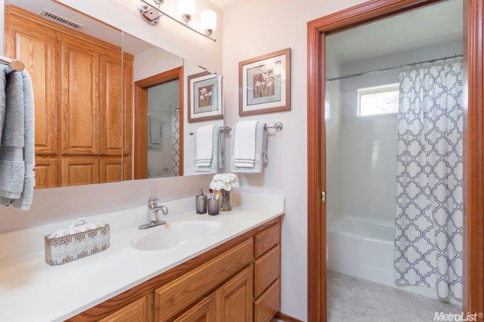 2218 Lassen Pl, Davis, CA 95616 photo 15