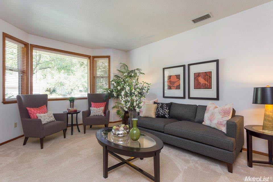 2218 Lassen Pl, Davis, CA 95616 photo 3