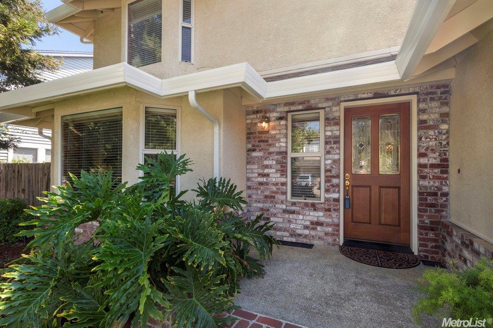 2218 Lassen Pl, Davis, CA 95616 photo 2