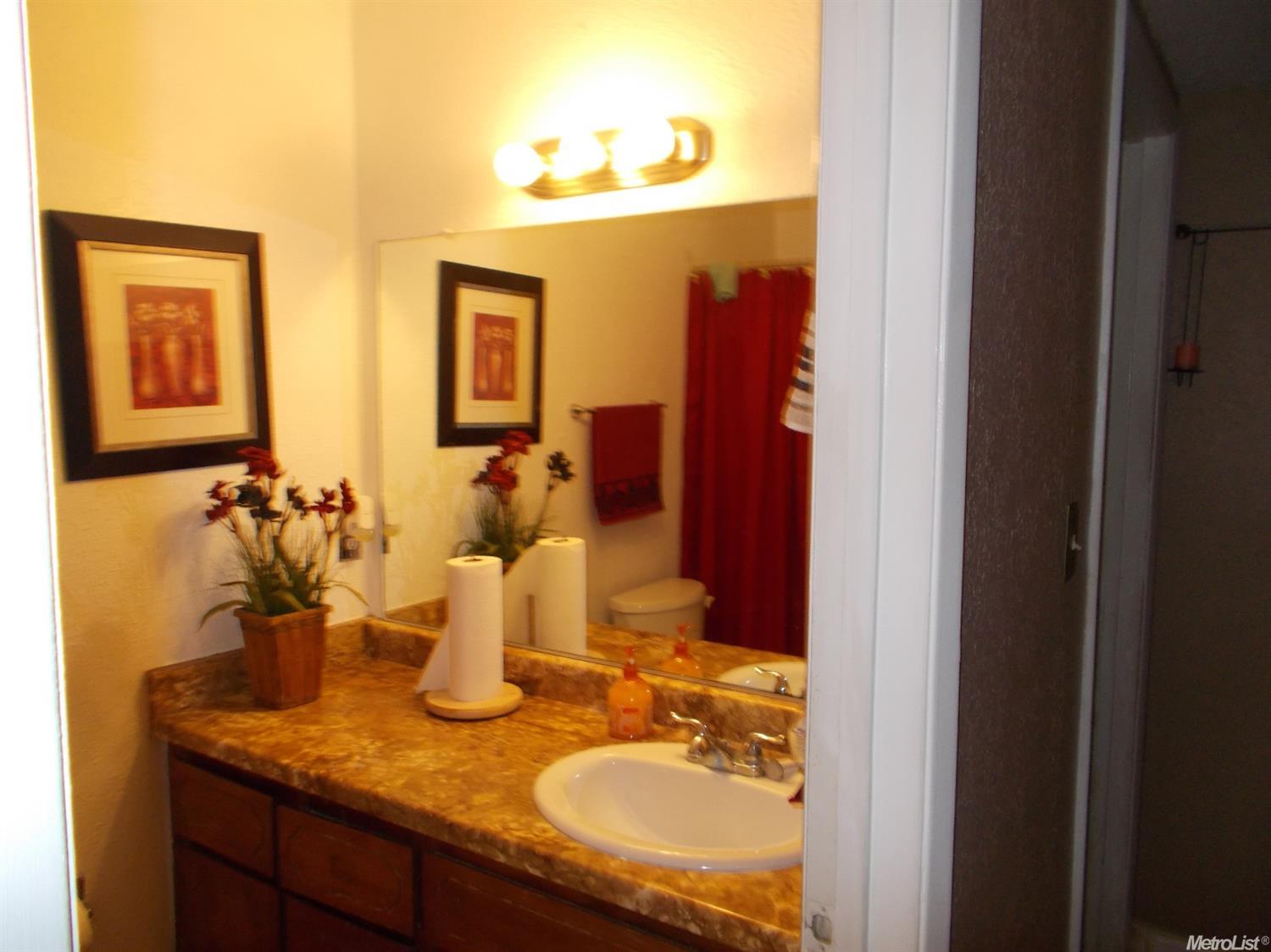 3908 Woodview Dr, Ceres, CA 95307 photo 8
