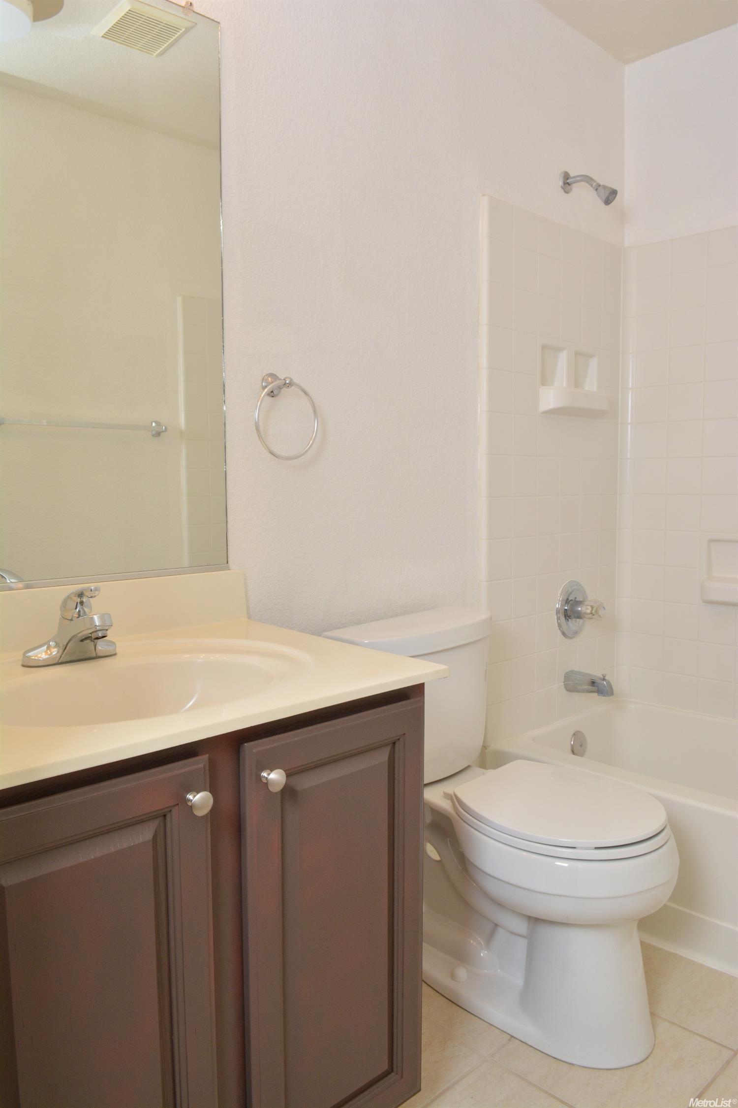 147 James W Smith Dr, Tracy, CA 95377 photo 10