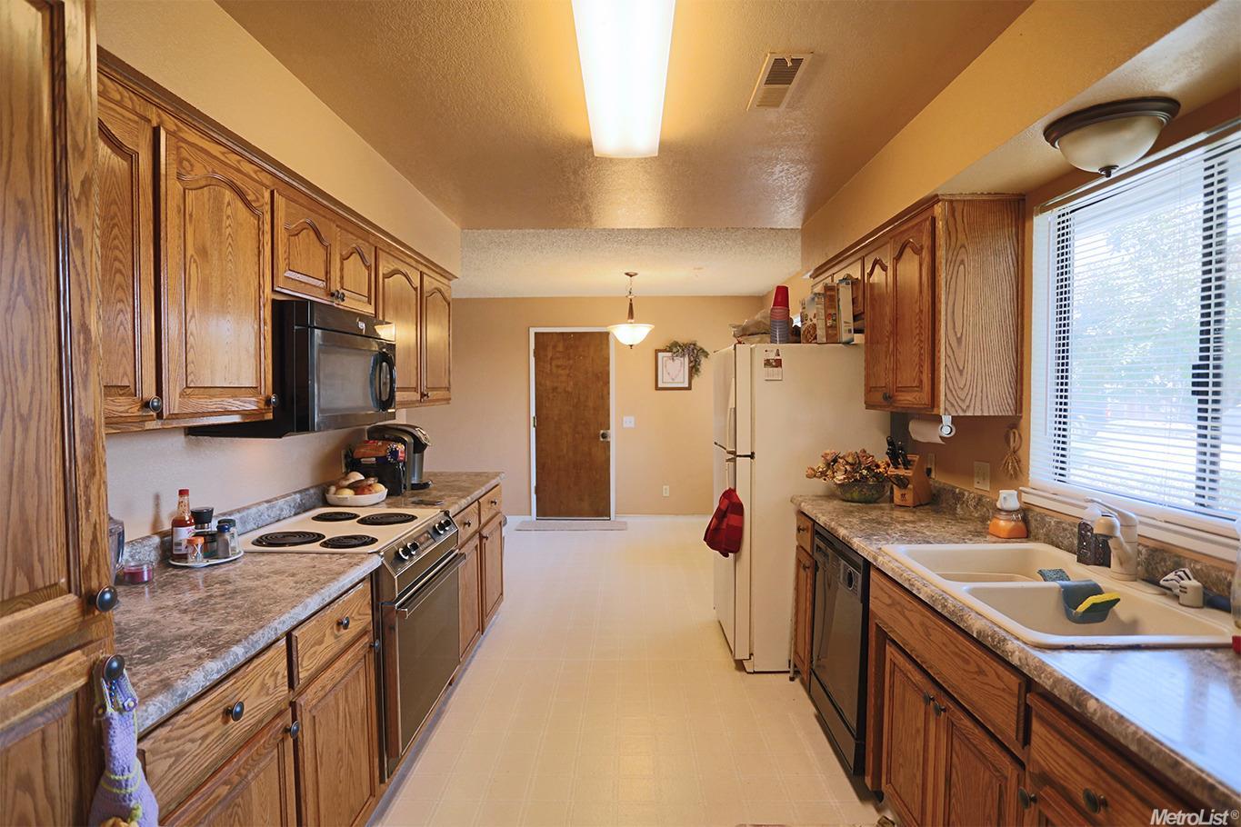 7123 Rita Way, Winton, CA 95388 photo 6